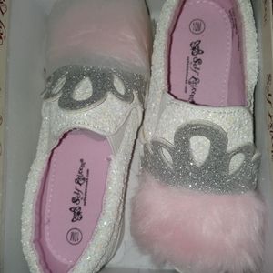 White glitter slip on